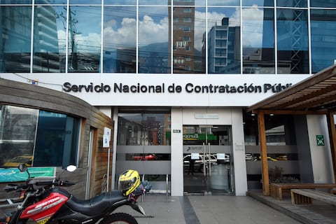 Sercop analiza reglamento que pretende restringir uso de dispositivos electrónicos para garantizar la seguridad y prevenir filtraciones de información sensible