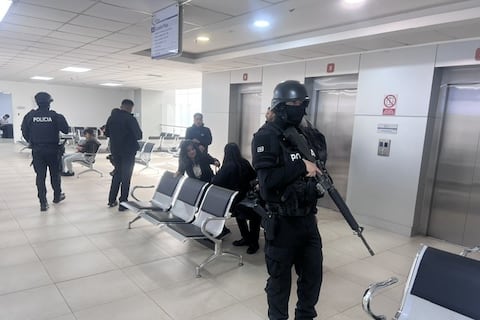 Amenazas a familiares de Fernando Villavicencio hacen que cápsulas de seguridad extremen medidas en audiencia suspendida en caso Magnicidio FV