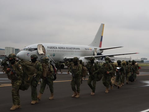 Cerca de 10.000 mililtares se despliegan a tres provincias de Ecuador por ‘ofensiva total’ contra grupos criminales