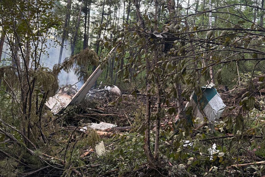 Un avión con cerca de 50 personas se estrella en Rusia y no hay supervivientes