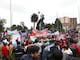 Maestros, padres de familia y grupos barriales marchan en Quito contra la ley sobre la eficiencia en los GAD