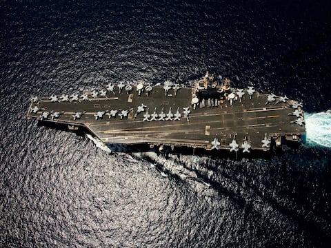 EE. UU. derribó un dron iraní que se aproximó a su portaviones USS Abraham Lincoln en Medio Oriente