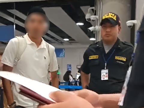 Ecuatoriano intentó viajar a España con pasaporte peruano adulterado