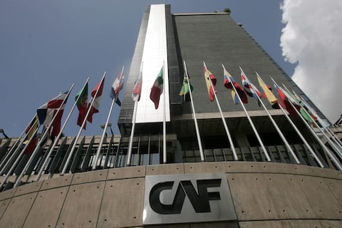 CAF aprueba créditos por $ 450 millones para Ecuador