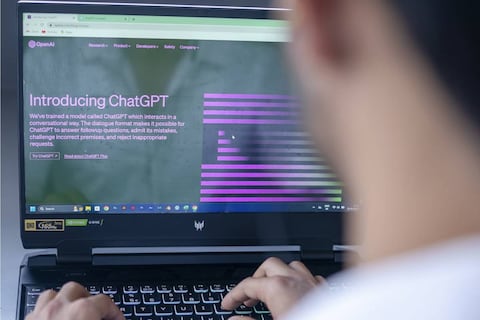 Presidencia anuncia 30.000 becas para diplomado en habilidades gerenciales con inteligencia artificial