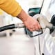 La Casa Blanca afirma que la gasolina bajará en EE. UU. por el alza de la producción de crudo