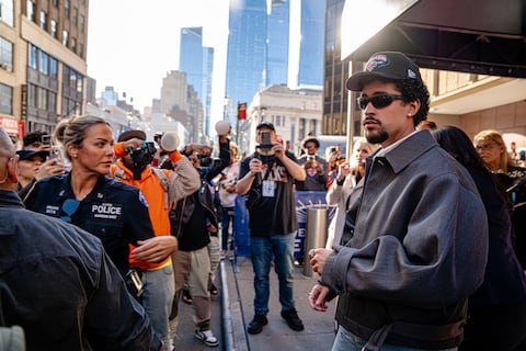 Bad Bunny llega a Medellín y los precios suben: hospedaje hasta $ 8.000 por noche