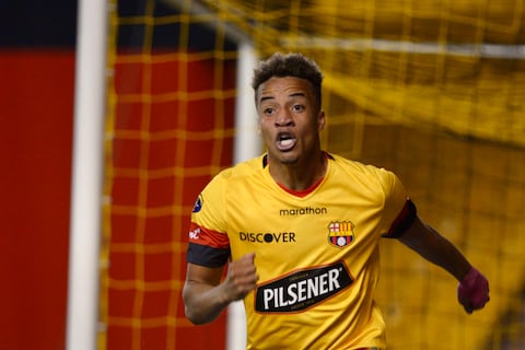 Byron Castillo recibe homenaje por llegar a los 200 partidos con Barcelona SC