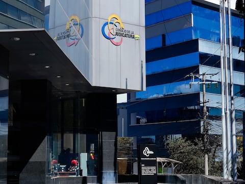 La Judicatura es la institución con peor calificación de gestión, según encuesta de Click Report