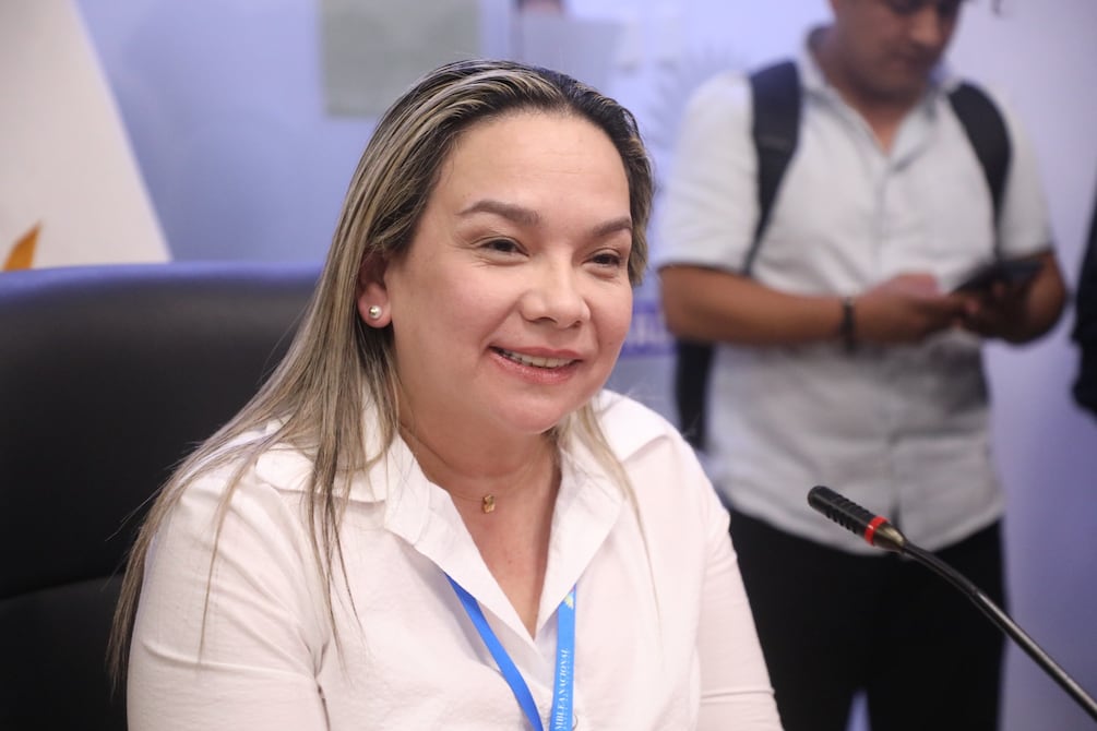 ¿Quién es Janina Rizzo Alvear, presidenta de la Comisión de Soberanía Alimentaria y Desarrollo del Sector Agropecuario y Pesquero?