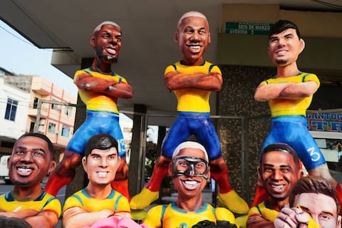 Futbolistas, personajes virales y políticos son lo que más están pidiendo en la 6 de Marzo: artesanos se acoplan a subida de valor de materiales y problemas de seguridad