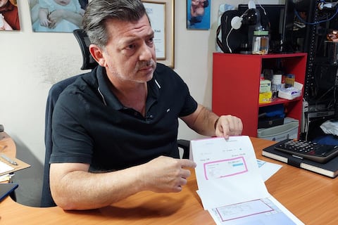 A negocio le quisieron estafar con foto de papeleta de falso depósito de más de $ 1.000 por 500 espumas carnavaleras