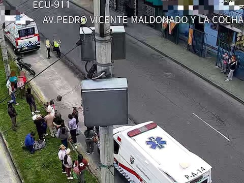 Seis heridos tras siniestro vial por moto eléctrica en el sur de Quito