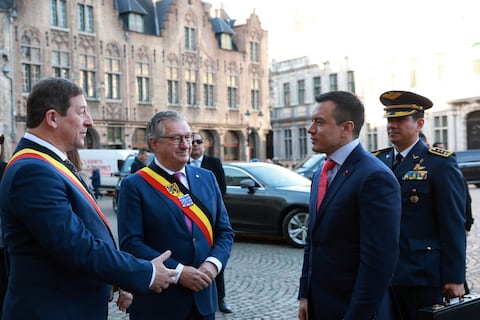 Intercambio académico, turismo y desarrollo sostenible, temas que Daniel Noboa conversó con el alcalde de Brujas, Dirk De Fauw