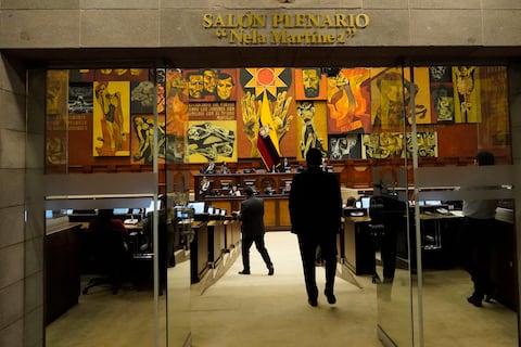 Reforma constitucional para eliminar financiamiento estatal a las organizaciones políticas pasa primer filtro legislativo