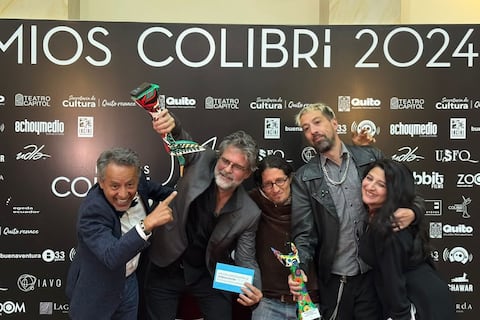 Sebastián Cordero, Sergio Sacoto, Ana Cristina Barragán y Santiago Paladines, ganadores de los Premios Colibrí 2024