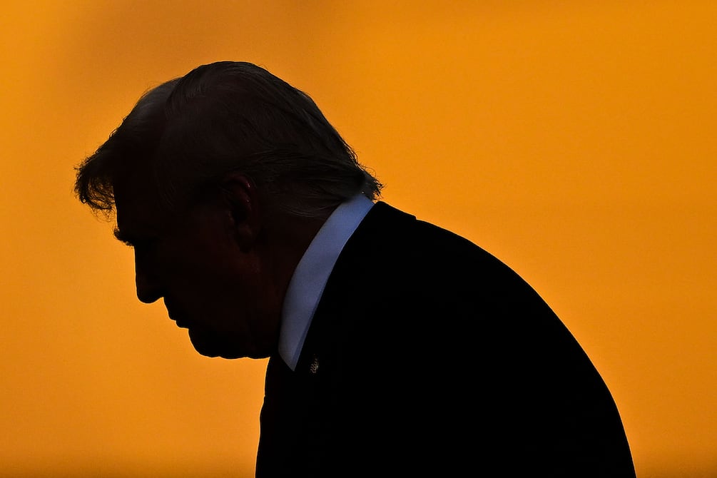 Donald Trump amenaza a Rusia con aranceles del 100 % si no hay acuerdo sobre Ucrania en 50 días