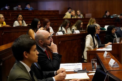 Informe del juicio político a Mario Godoy se resolverá en la Comisión de Fiscalización la noche de este viernes