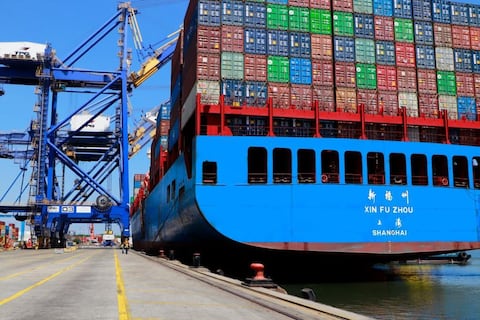 De 2022 a 2024, el superávit comercial de Ecuador sobre EE. UU. creció un 81 %