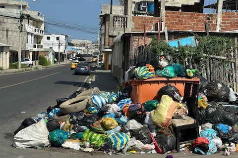COE nacional dispone medidas inmediatas ante crisis de recolección de basura en Manta