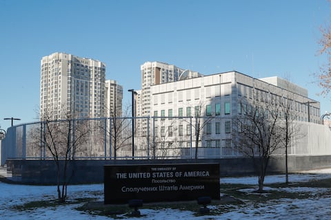 Embajada de EE. UU. en Kiev alerta sobre posible ataque aéreo en los próximos días