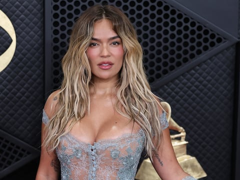 Karol G dice sentir presión para moderar sus comentarios sobre el ICE en Estados Unidos, en entrevista con la revista Playboy