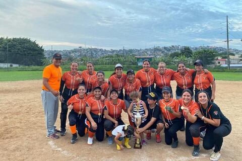 Jaguares se apodera de título en el Campeonato Provincial de Sóftbol