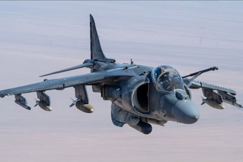 Marines de Estados Unidos retira de servicio casi 40 aviones de combate: el vuelo final será el 3 de junio de 2026