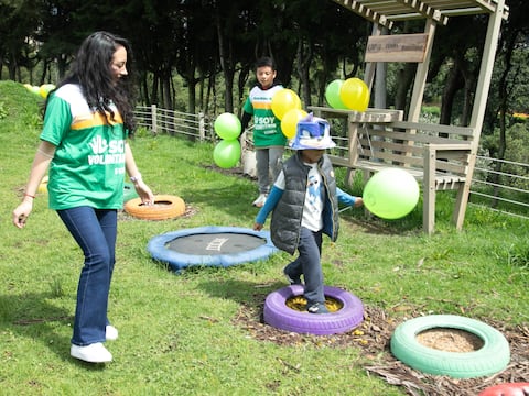 Mejoran seis parques de Quito con juegos y áreas verdes
