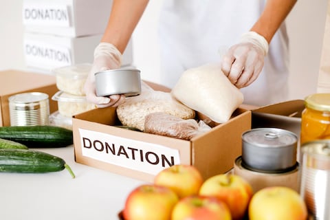 Guía de despensas ‘Drive-Thru’ en Florida para este jueves 23 de abril: recibe ayuda alimentaria sin bajar de tu vehículo