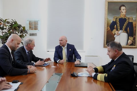 Delegación del Congreso de EE. UU. visita Ecuador para fortalecer  cooperación en seguridad y defensa