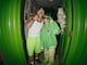 Feid se reunió con la icónica “Dama Verde de Brooklyn” en Nueva York