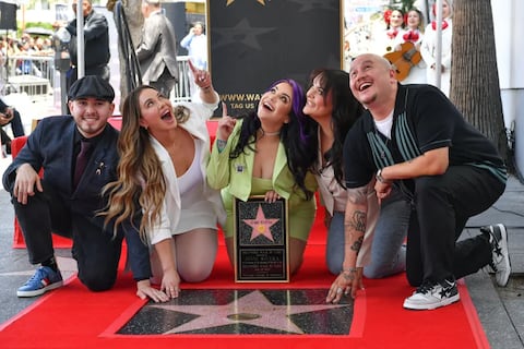 Jenni Rivera recibe estrella póstuma del Paseo de la Fama de Hollywood