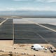 Paneles de dos caras que persiguen al sol: la futurista tecnología que hace brillar al parque solar El Quemado