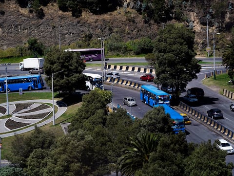 Transportistas de Quito iniciaron diálogos con el Municipio por tarifas