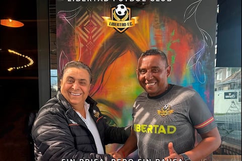 Libertad FC anuncia la renovación de Juan Carlos León como director técnico