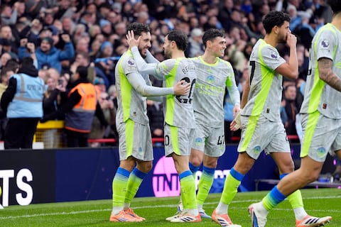 Vital triunfo del Manchester City en campo de Nottingham Forest que lo pone como líder provisional de la Premier League