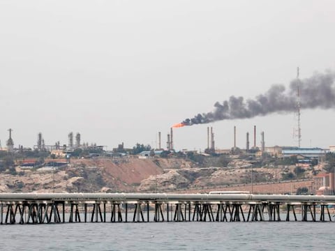 Petróleo, Ecuador e Irán