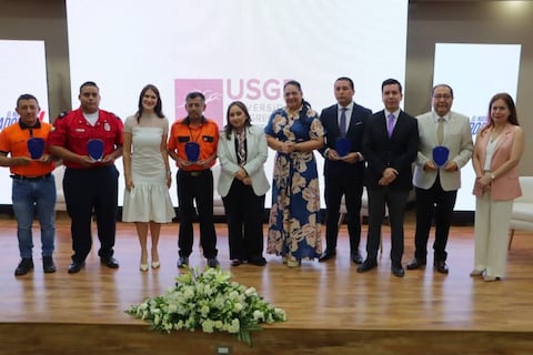 La Secretaría de Gestión de Riesgos recordó el 16A con un foro enfocado en prevención ante desastres naturales