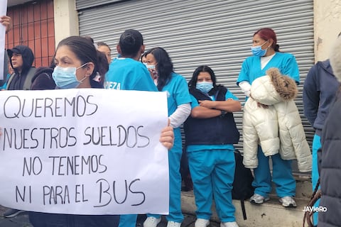 Empleados de limpieza de empresa privada que presta servicios en hospital público exigen sus salarios