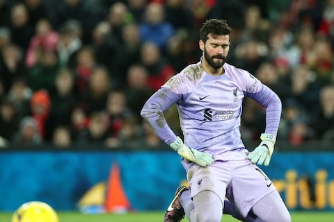 Lesión de arquero Alisson Becker preocupa a Brasil