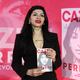 Este es el libro que Cazzu escribió y promocionó en México: ‘Perreo, una revolución’
