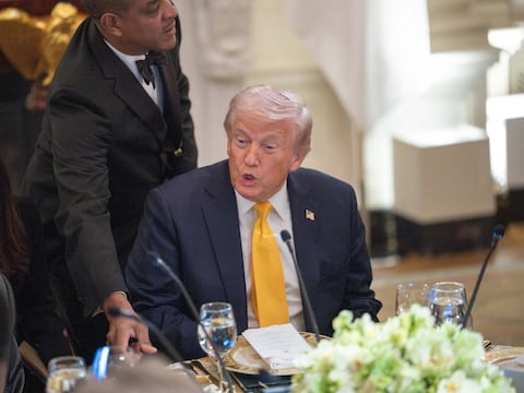 Luz verde a moneda conmemorativa con imagen de Donald Trump por aniversario 250 de EE. UU.