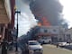 Explosión y fuego generan alarma en Paján: bomberos de cantones vecinos ayudan en emergencia