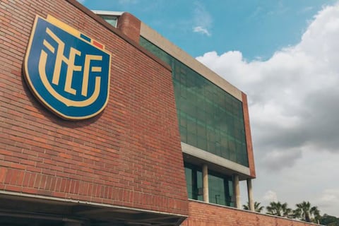 Presentan denuncia en Fiscalía ante presunta falsificación de documentos en proceso electoral de la FEF