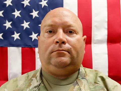 “No puedo dormir, no puedo parar de llorar...”: el lamento de la madre del sargento muerto en Irán Noah Tietjens