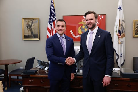 ‘Seguimos fortaleciendo una alianza basada en la decisión de enfrentar juntos al narcotráfico’: Daniel Noboa tras reunión con el vicepresidente de EE. UU.