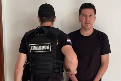 Exfutbolista paraguayo acusado por presunto narcotráfico se entrega a la justicia