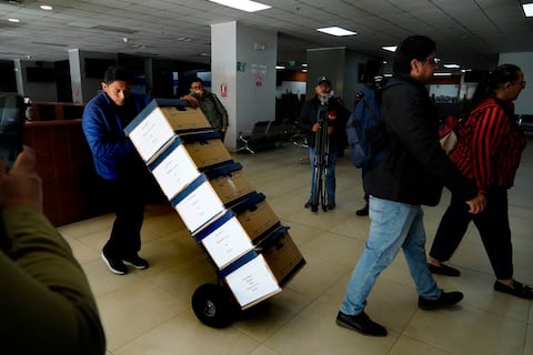 Tribunal del caso Triple A deja en suspenso su resolución sobre prisión preventiva para el alcalde guayaquileño, Aquiles Alvarez