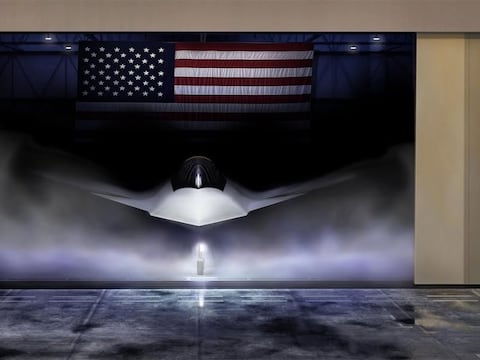 Por qué el nuevo F-47 NGAD es más que un caza furtivo: el piloto puede operar múltiples drones y equipos desde la cabina